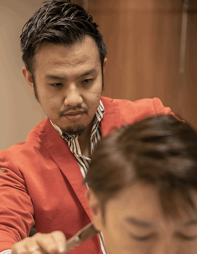トレサンパは働く男性の身だしなみとライフスタイルを応援しております。 お仕事帰りにお気軽にお立ちよりください。